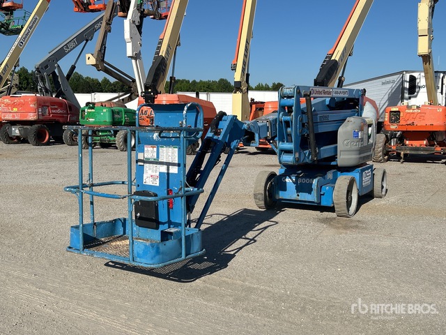 2014 Genie Z-40/23N 2WD Electric Articulating Boom Lift