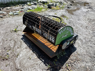 2023 Flip Screen S30 62 in 0.30 m3 Rotary Flip Screen Skid Steer Bucket