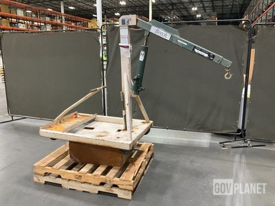 Beech Engineering B-500CW Counterweighted Hydraulic Floor Crane