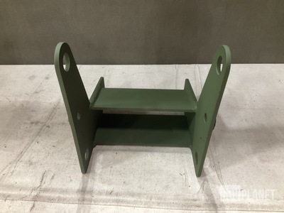 (10) Oshkosh Defense 15192095 Mounting Brackets