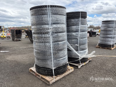 Quantity of (16) 11.5R25 GoSnow Retread Tires