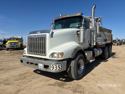 2015 International 5900 6x4 Camion à benne tandem