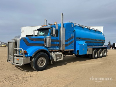 2011 Peterbilt 367 8x6 Sleeper Tanker Truck