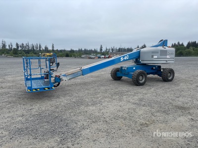 2017 Genie S40 4WD Diesel Telescopic Boom Lift