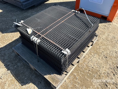 Quantity of 3 ft x 3 ft Mini Screen