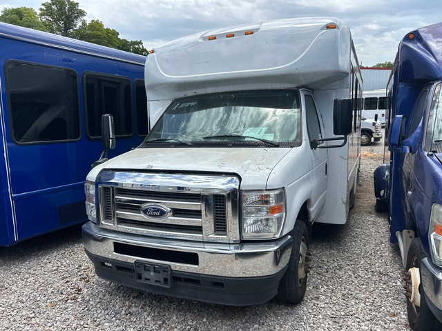 2017 Ford E-350 4x2 13-Seat Transit Bus 2017 Ford E-350 4x2 13-Seat Transit Bus