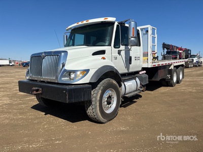 2007 International WorkStar 7500 Sleeper Camion à Plateau