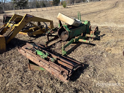 John Deeer Crawler Parts