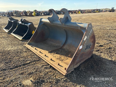 SEC 83 in Q/C Cleanup Excavator Bucket