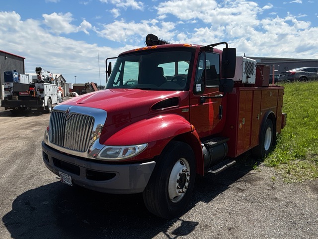 2012 International 4300 4x2 Service Truck 2012 International 4300 4x2 Service Truck