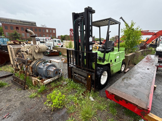 1977 Clark C500YS80D 8000 lb Forklift