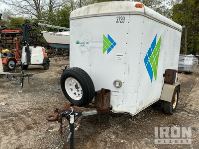 2004 Homesteader 8 ft S/A Enclosed Trailer