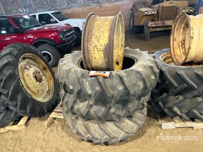 Quantity of (3) Firestone 13.6 - 28 Pneus