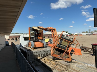JLG E300AJ Articulating Boom Lift