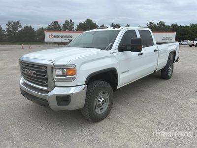 2018 GMC Sierra 2500HD 4x4 Crew Cab Pickup