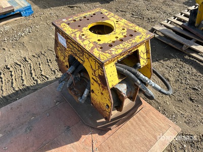 Atlas Copco 20 in Hydraulic Plate Compactor Attachment