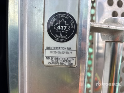 2013 Kenworth T800 T/A Day Cab Truck Tractor