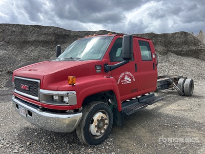 2009 GMC C5500 4x2 Cab and Chassis