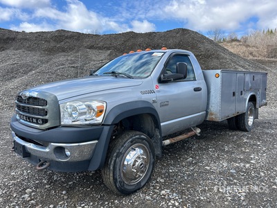 2008 Sterling 5500 4x4 Utility Truck