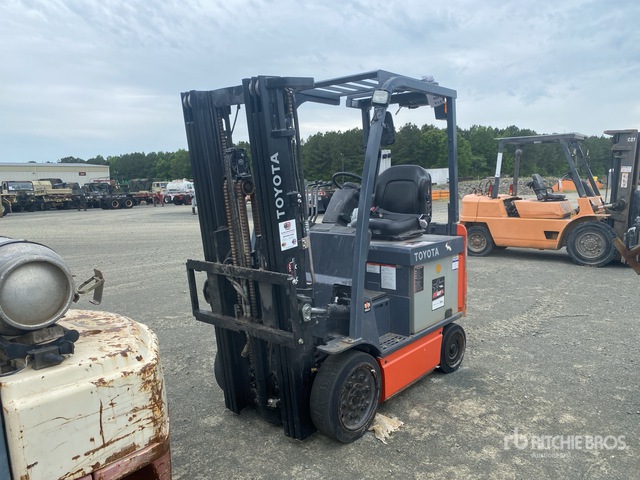 2019 Toyota 8FBCU20 3900 lb Electric Forklift