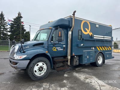 2012 International 4300 SBA Utility Truck