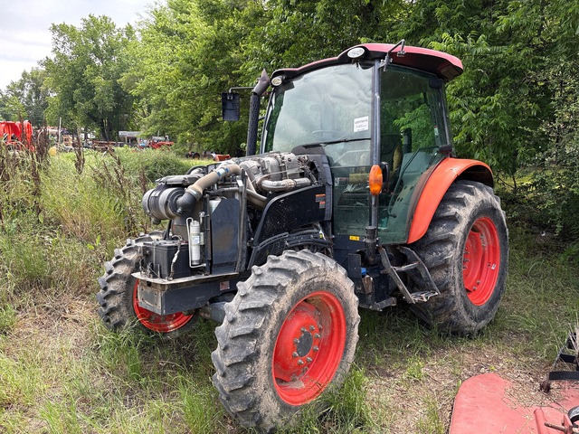Kubota M5-091D 4WD Utility Tractor (Inoperable) Kubota M5-091D 4WD Utility Tractor (Inoperable)