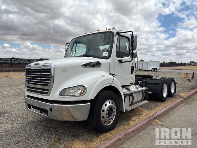 2013 FREIGHTLINER M2 112 Medium Duty