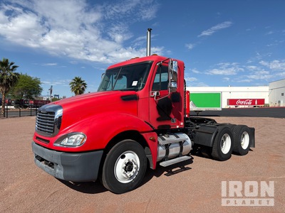2005 Freightliner Columbia 120 6x4 T/A Day Cab Truck Tractor
