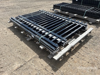Quantity of (4) Aluminum Schermen