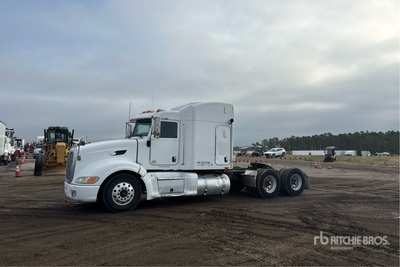 2009 Peterbilt 386T 6x4 تراكتور شاحنة كابينة النوم (ثنائية المحور)