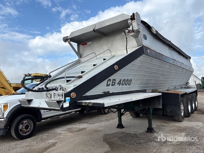 2000 Flow Boy CB4000 30 ft Quad/A Live Bottom Trailer