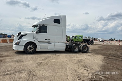 2017 Volvo VNL 6x4 T/A Sleeper Truck Tractor