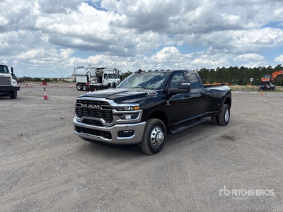 2025 Ram 3500 4x2 Crew Cab Pickup
