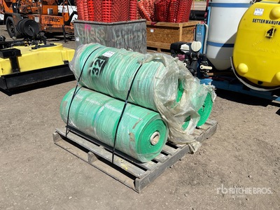 Quantity of Green Master 3 ft x 500 meter Silt 柵