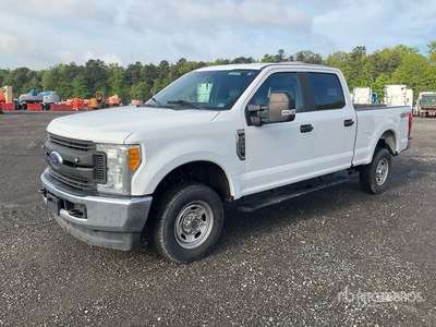 2017 Ford F-250 4x4 Crew Cab Pick-up