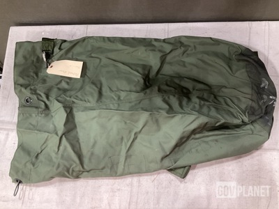 (134) Duffel Bags