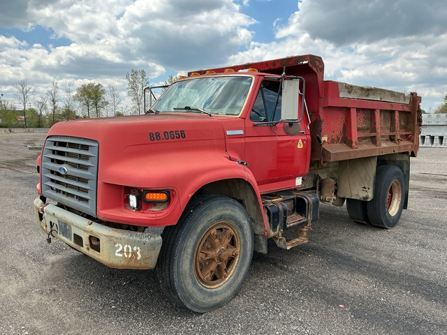 1996 Ford F800 4x2 S/A Dump Truck 1996 Ford F800 4x2 S/A Dump Truck