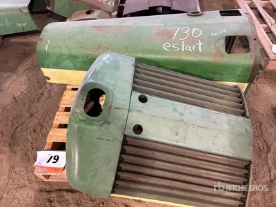 Tractor Hood Varios - Fits John Deere 730 E Start