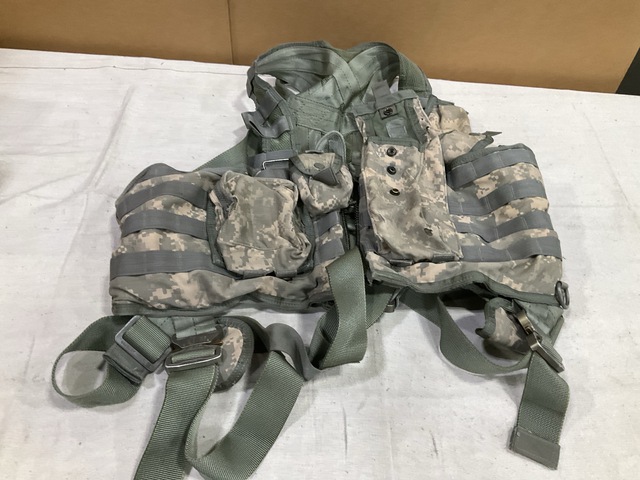 (14) Survival Vests