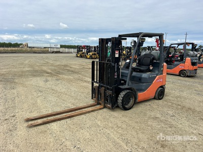 Toyota 4450 lb Forklift
