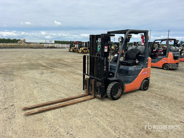 Toyota 4450 lb Forklift