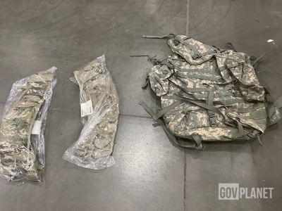 (58) Molded Waist Belts & (21) Large Field Pack Sets