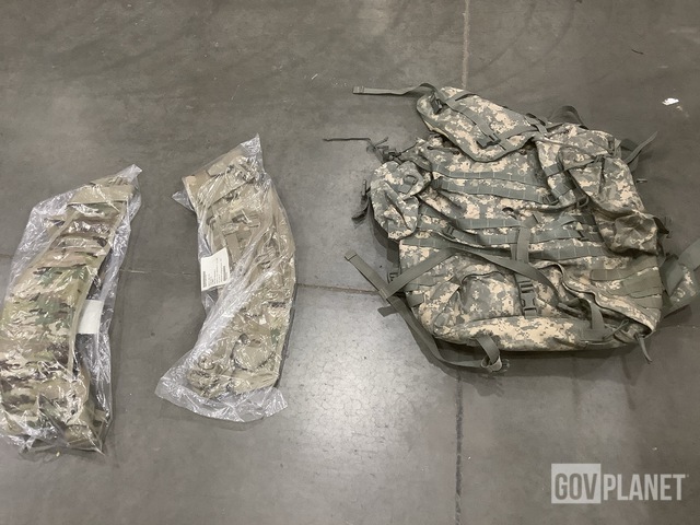 (58) Molded Waist Belts & (21) Large Field Pack Sets