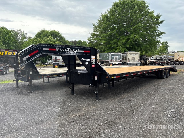 2026 East Texas GN 40 ft T/A Gooseneck Equipment Trailer