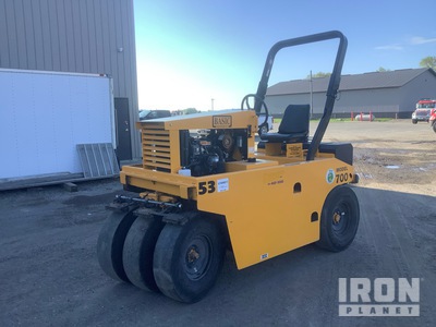 2021 Basic 700 7 Wheel Pneumatic Roller