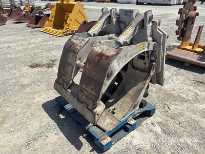 Cascade 90F-RCS-21C Forklift Attachment