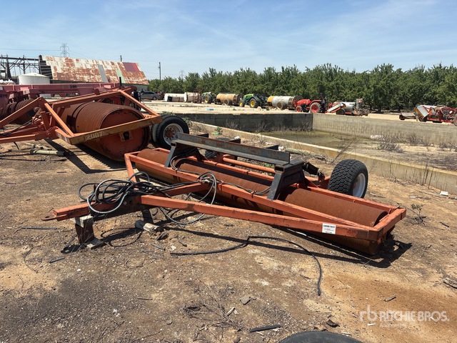 HCL 15 ft 8 in Land Roller