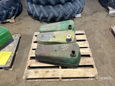 Steel Gasoline (3) Dabuque Fuel Tanks タンク