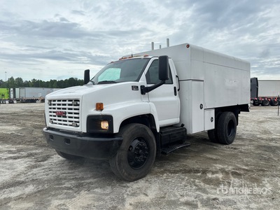 2006 GMC C6 Camión con desmenuzadora