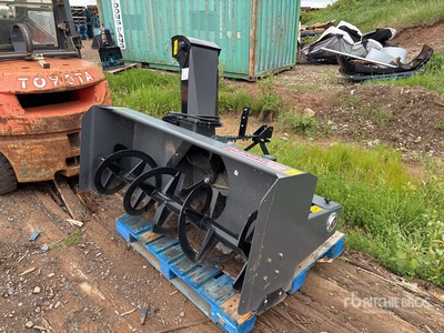 Mahindra BER3PTSB64R 64 ft 3-Point Hydraulic 除雪機